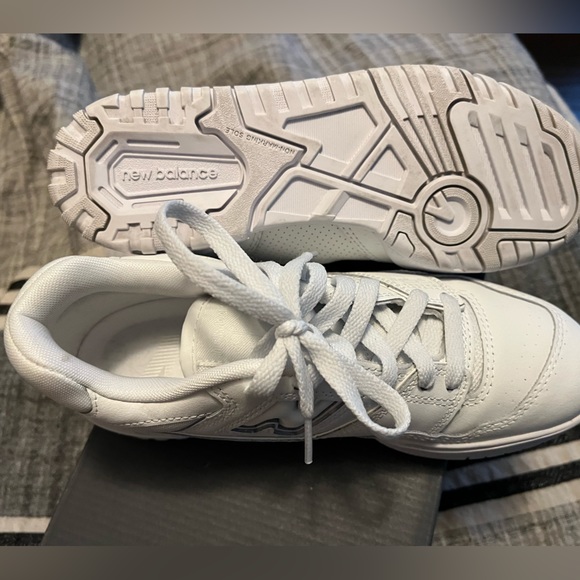 New Balance 550 Unisex All White - Picture 4 of 6
